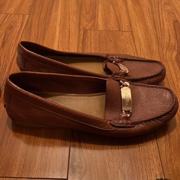 Coach "Olive" Loafers in Pebble Leather Tan Saddle Brown - Picture 3 of 5